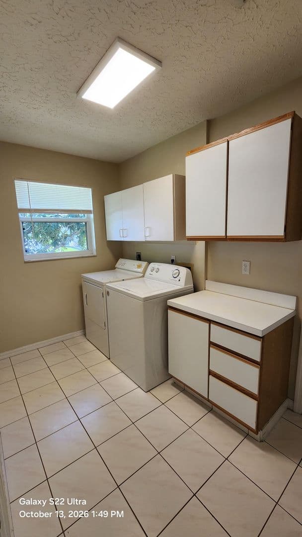 Port Saint Lucie House: 2001 SW Altman Ave