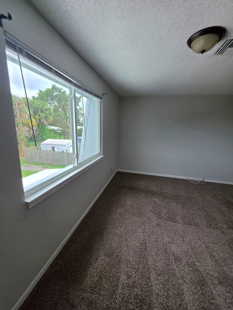 Stuart House: 2976 SE Bonita Street