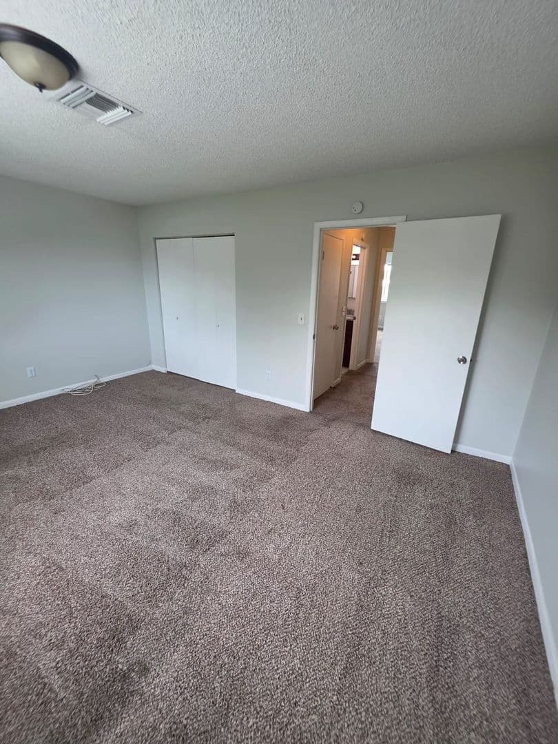 Stuart House: 2976 SE Bonita Street
