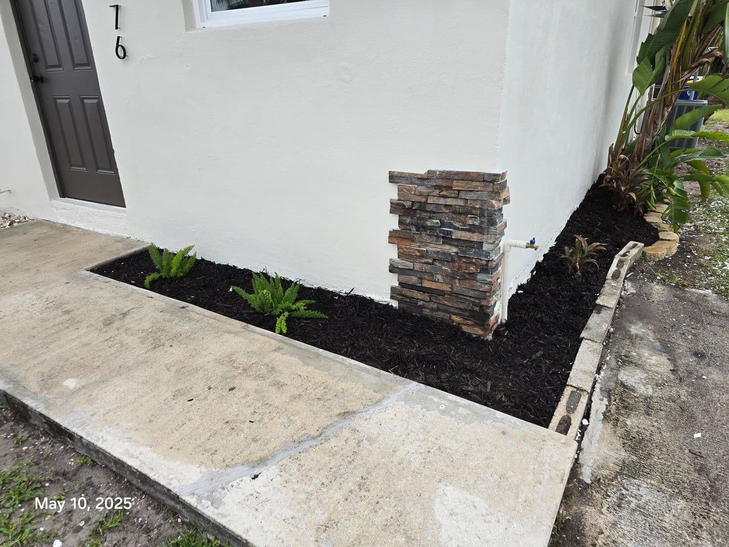 Stuart House: 2976 SE Bonita Street