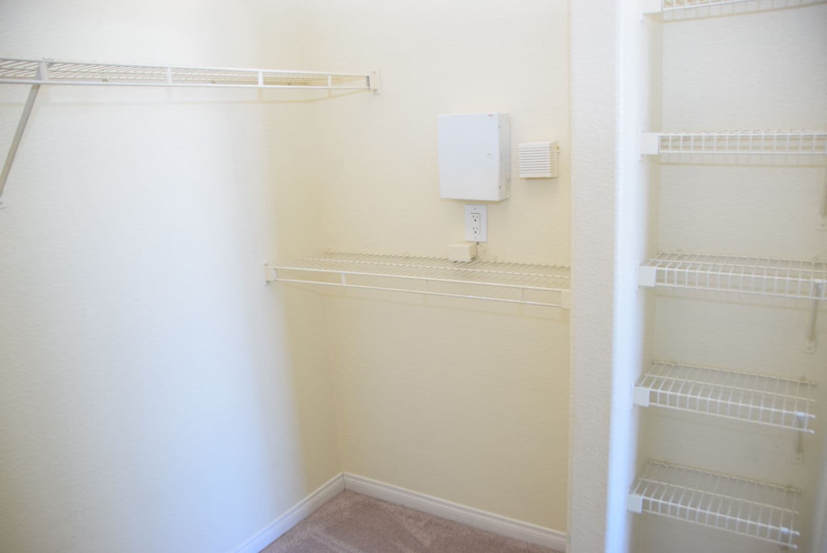 LAS VEGAS Condo: 4400 S. JONES BLVD. #2087