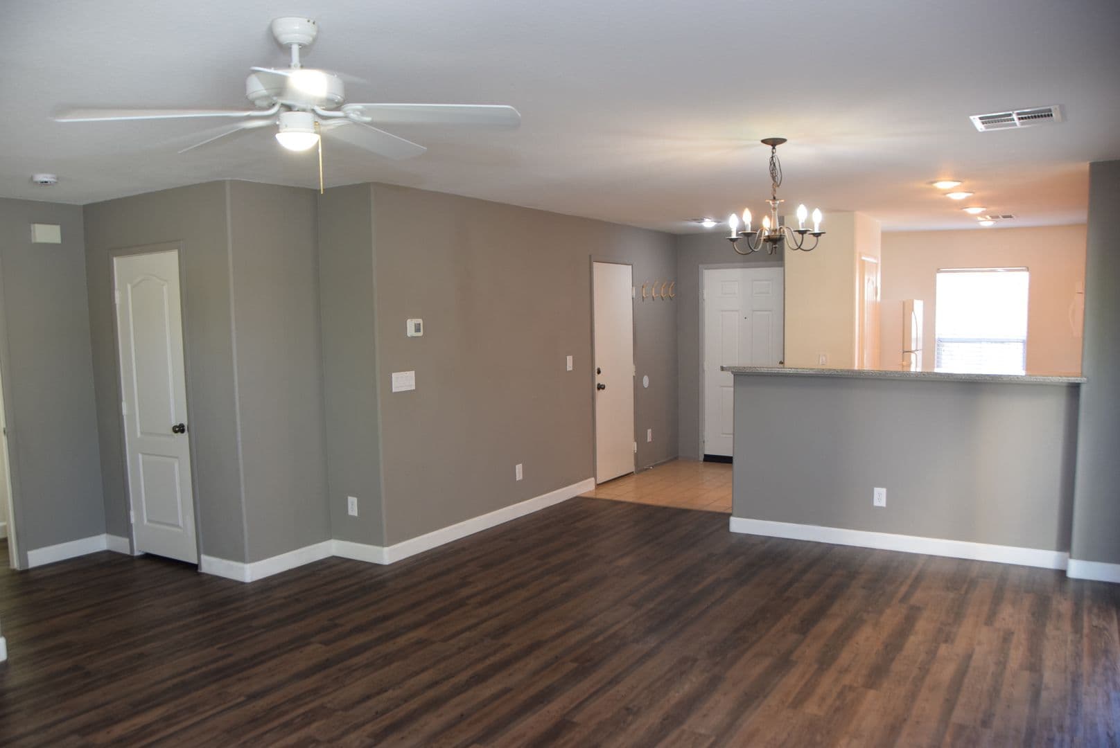 LAS VEGAS House: 8815 FIRST LADY AVENUE