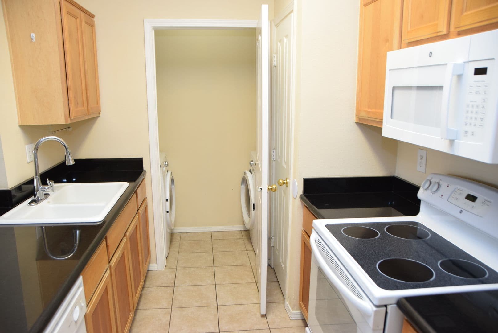 HENDERSON Condo: 2900 SUNRIDGE HEIGHTS PKWY #214