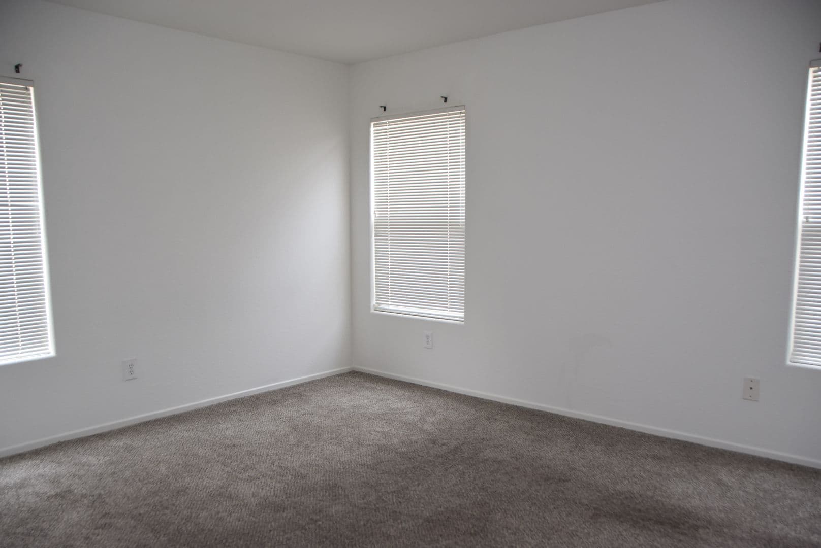 LAS VEGAS House: 531 CABIS BAY STREET