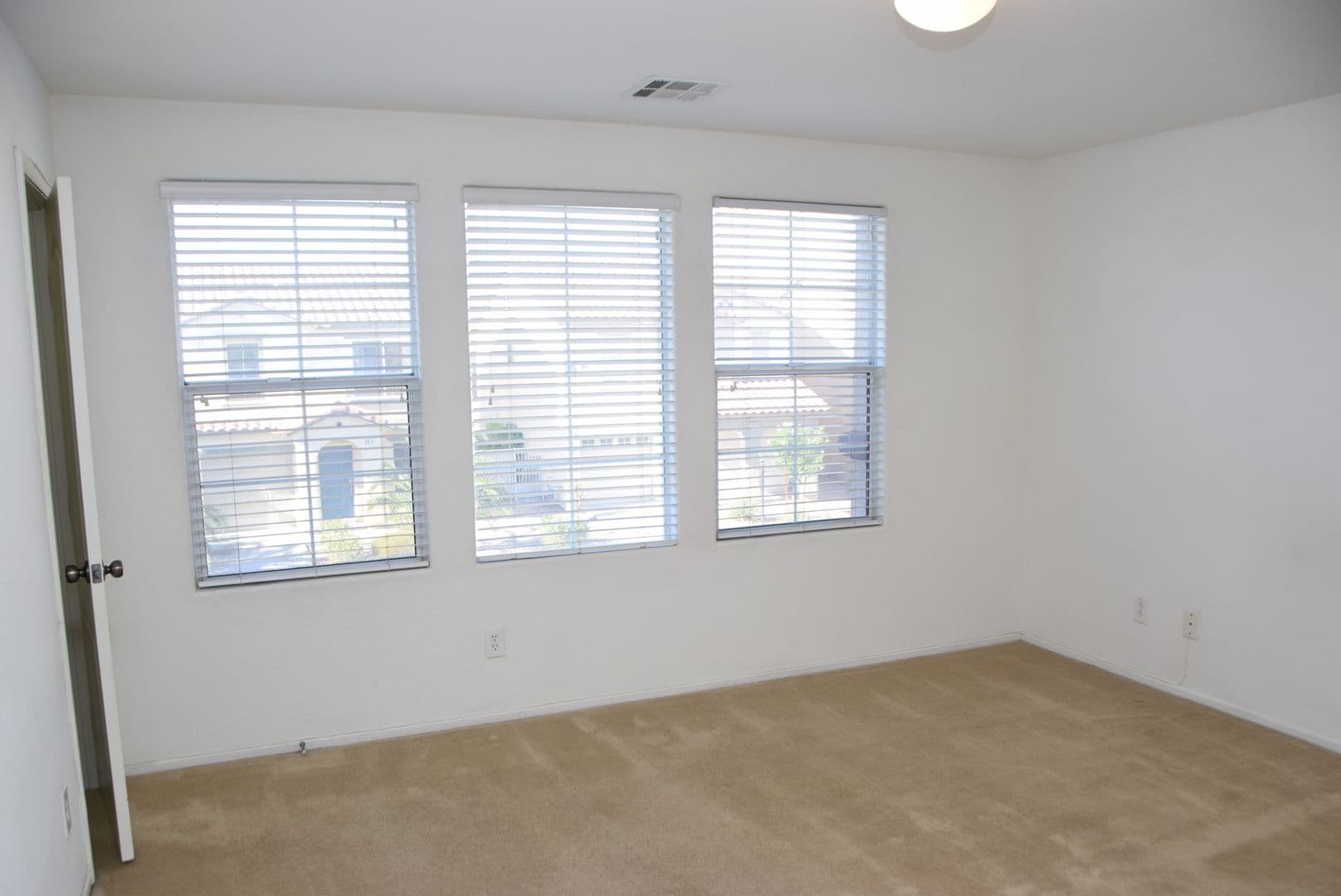 LAS VEGAS House: 8815 FIRST LADY AVENUE