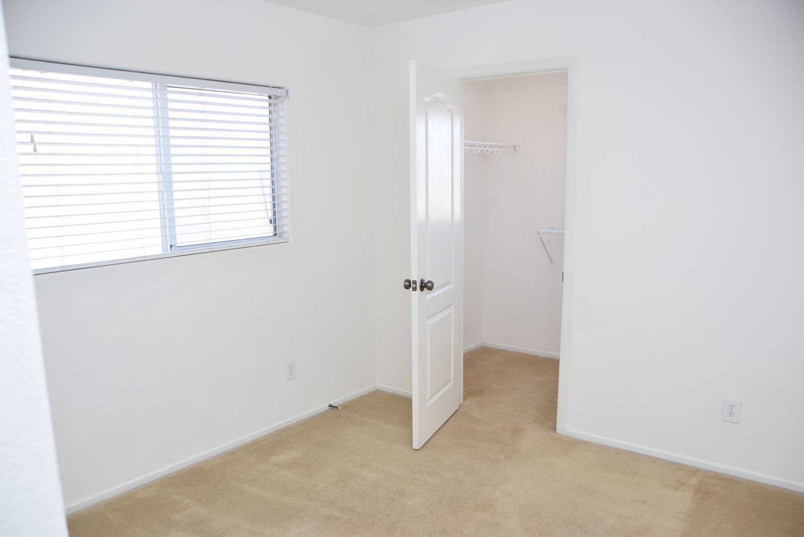 LAS VEGAS House: 8815 FIRST LADY AVENUE