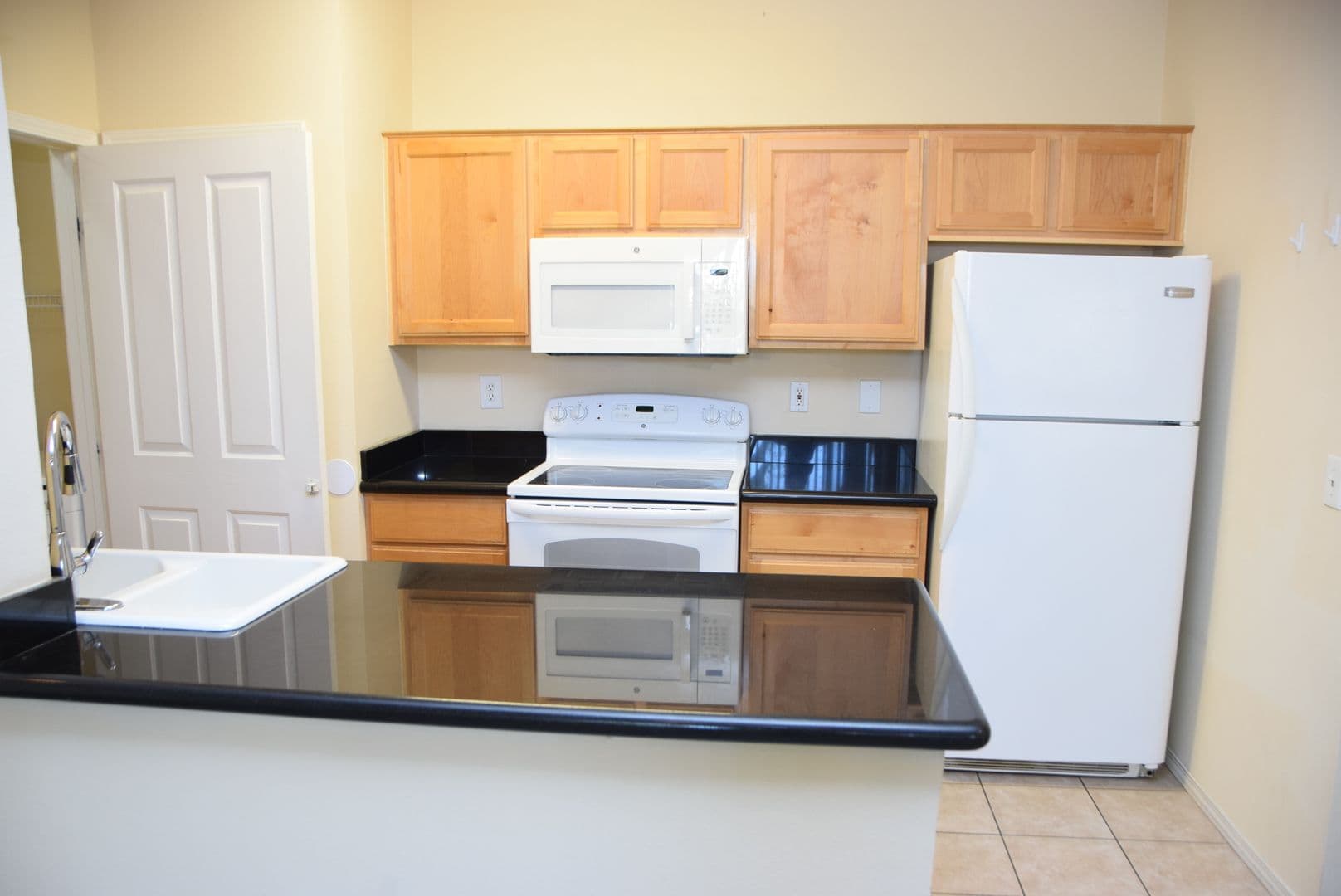 HENDERSON Condo: 2900 SUNRIDGE HEIGHTS PKWY #214