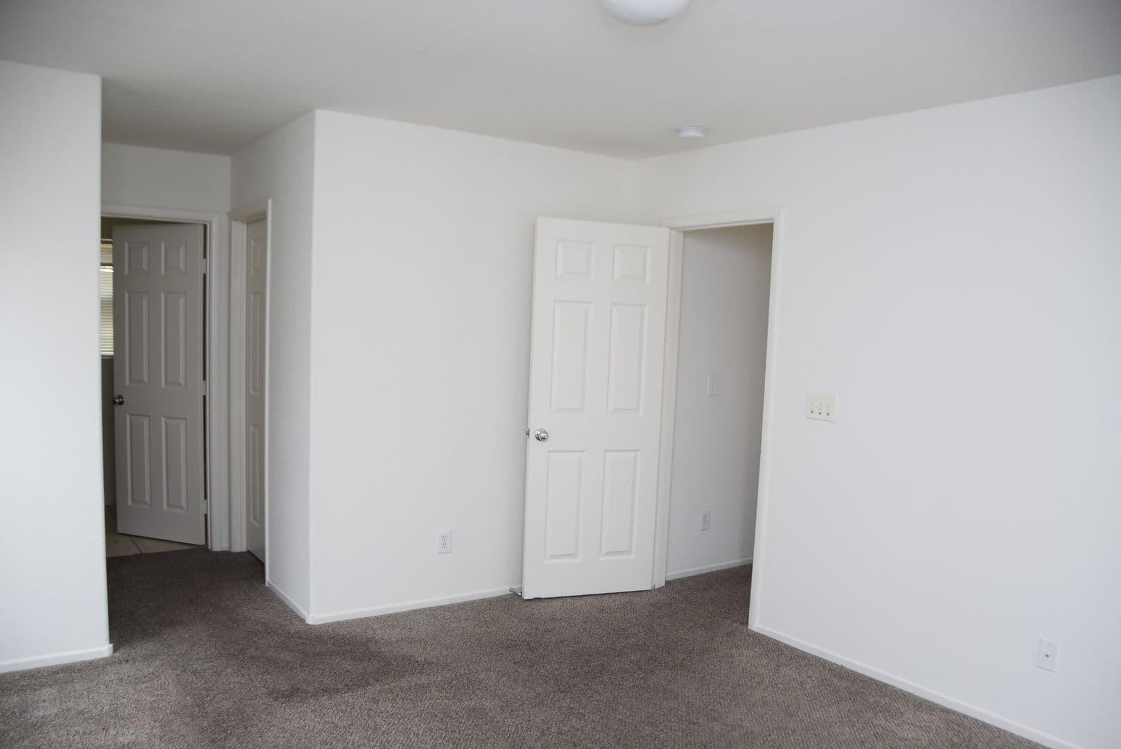 LAS VEGAS House: 531 CABIS BAY STREET