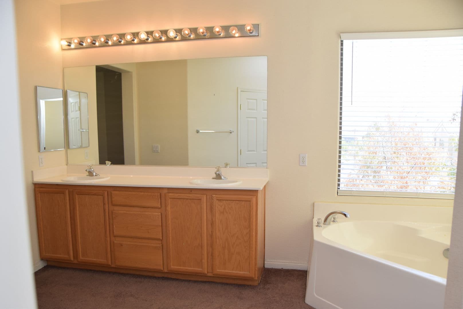LAS VEGAS House: 7140 N CAMPBELL ROAD