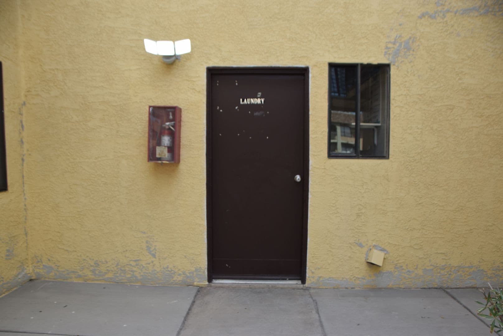 LAS VEGAS Apartment: HENNYPLEX UNITS