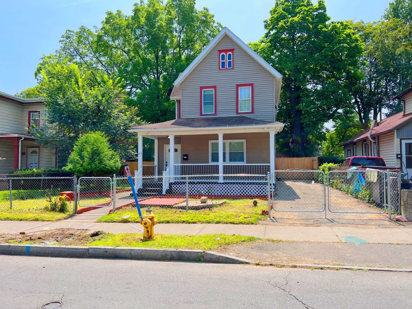 Rochester House: 157 Dr Samuel McCree Way