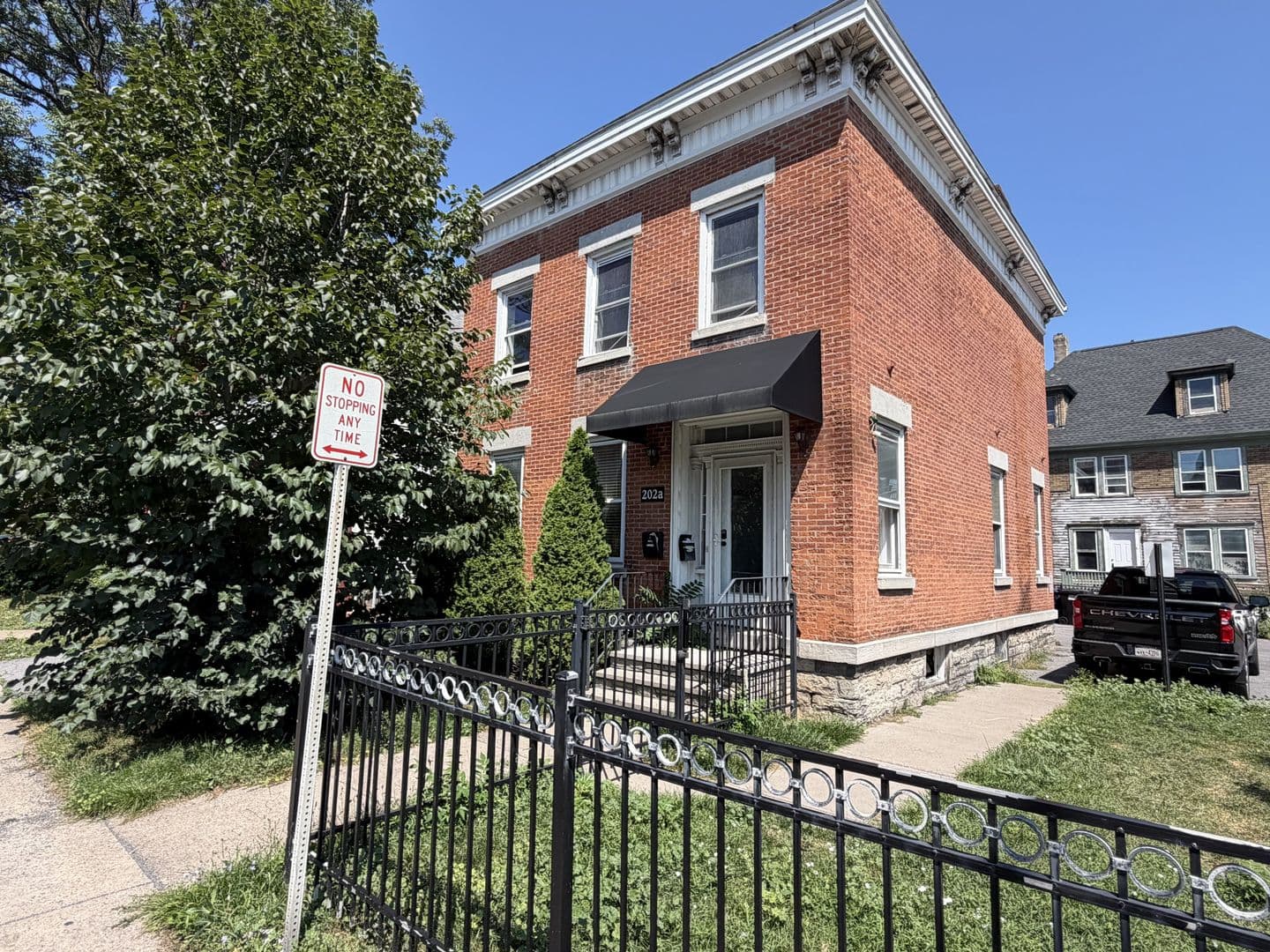 Syracuse Apartment: 202 N Townsend St