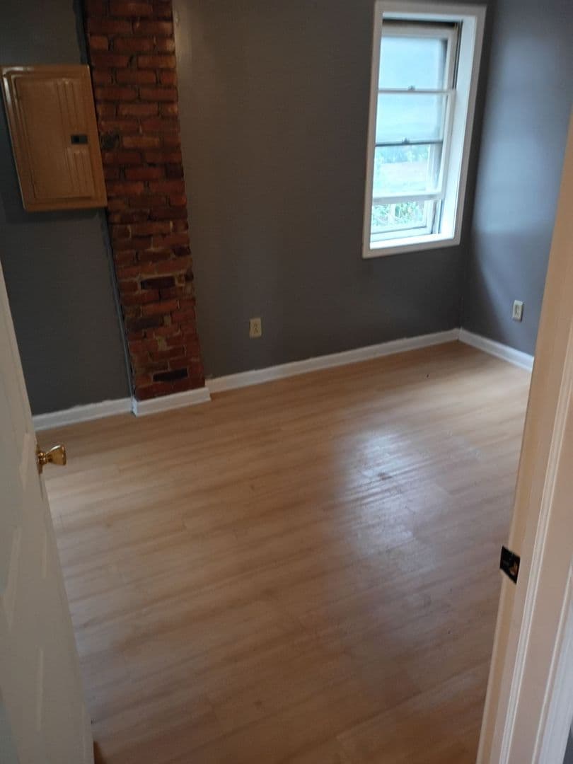 Syracuse Apartment: 202 N Townsend St
