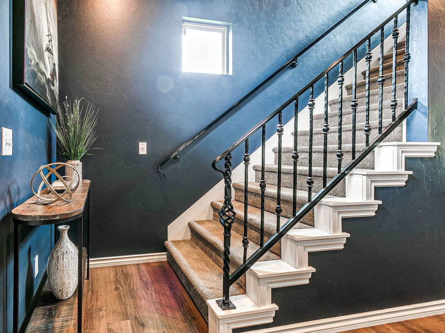 Edmond House: 589 S Fretz Ave