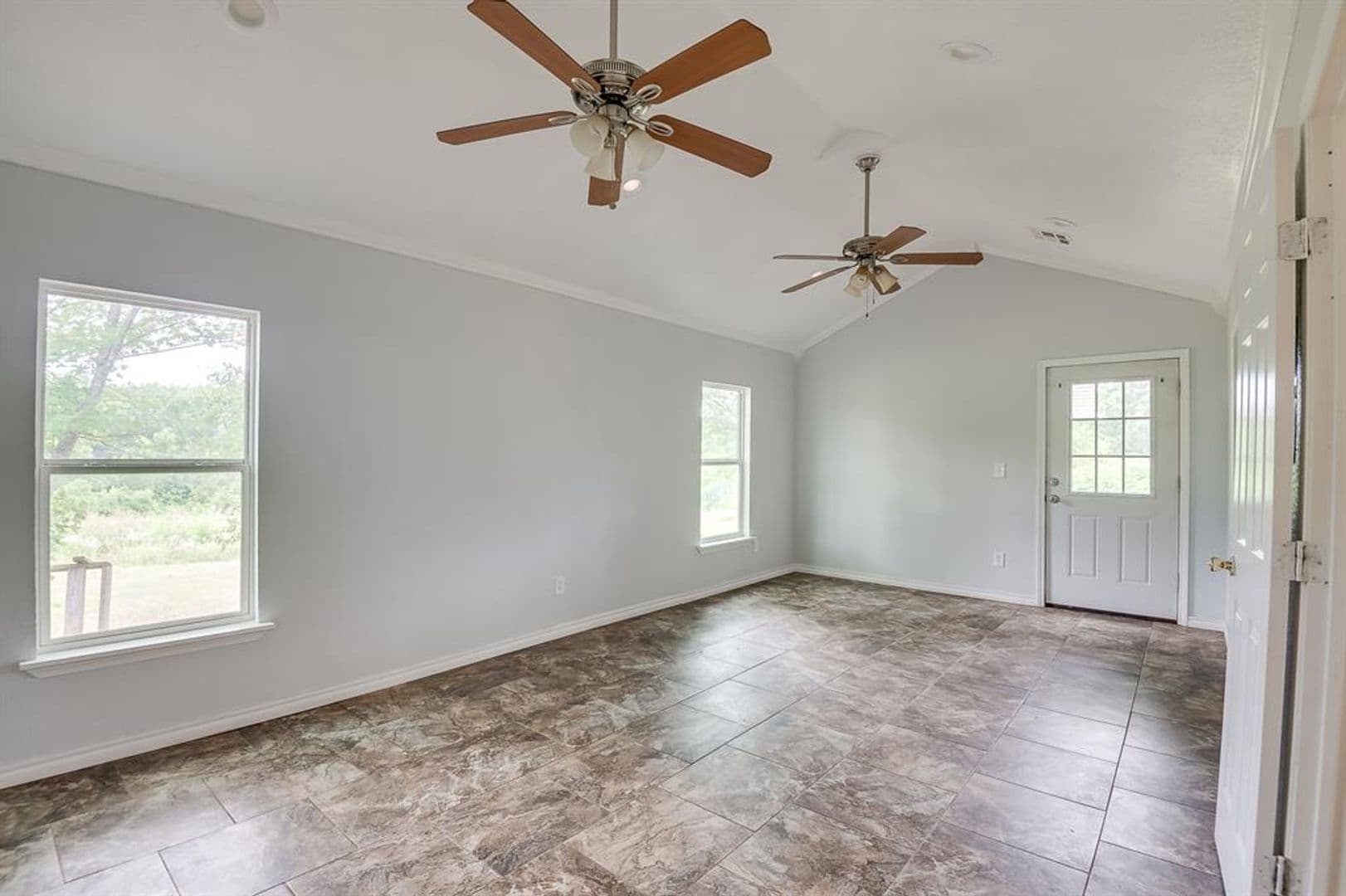 Harrah House: 331743 E 1020 Rd