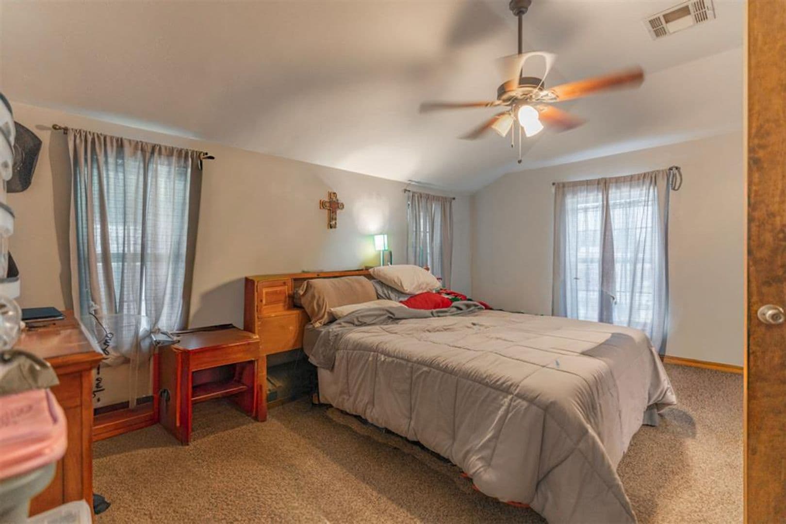 Jones House: 7435 N Peebly Road