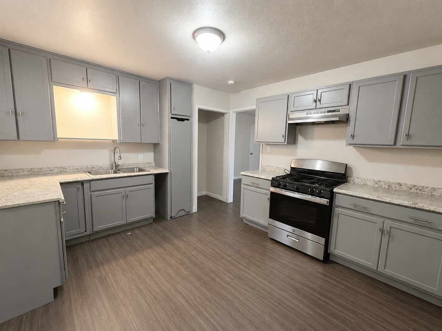 Midwest City House: 515 E Indian Drive