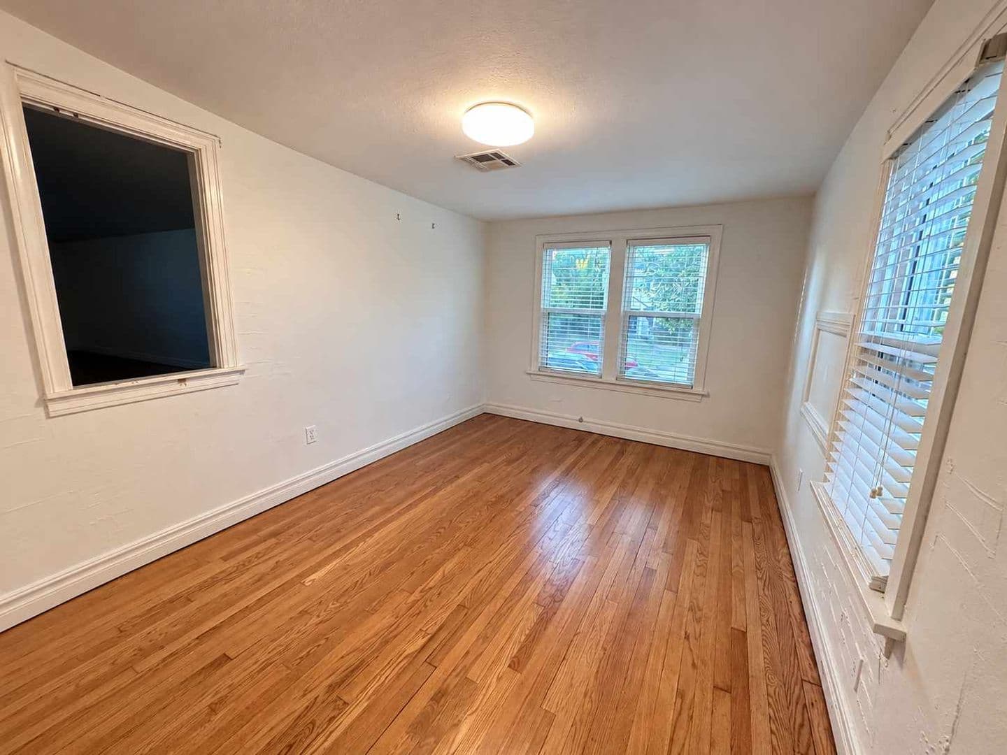 Oklahoma City House: 3421 NW 26th St