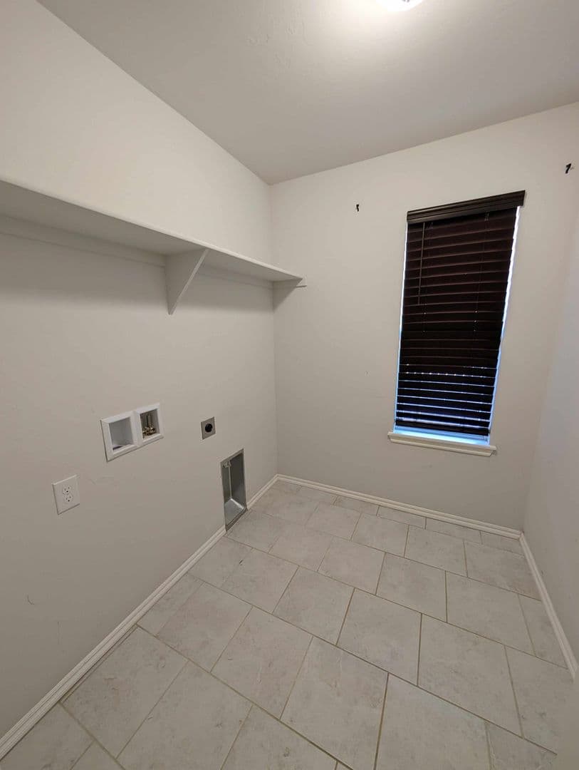Edmond House: 6801 NW 155th Street