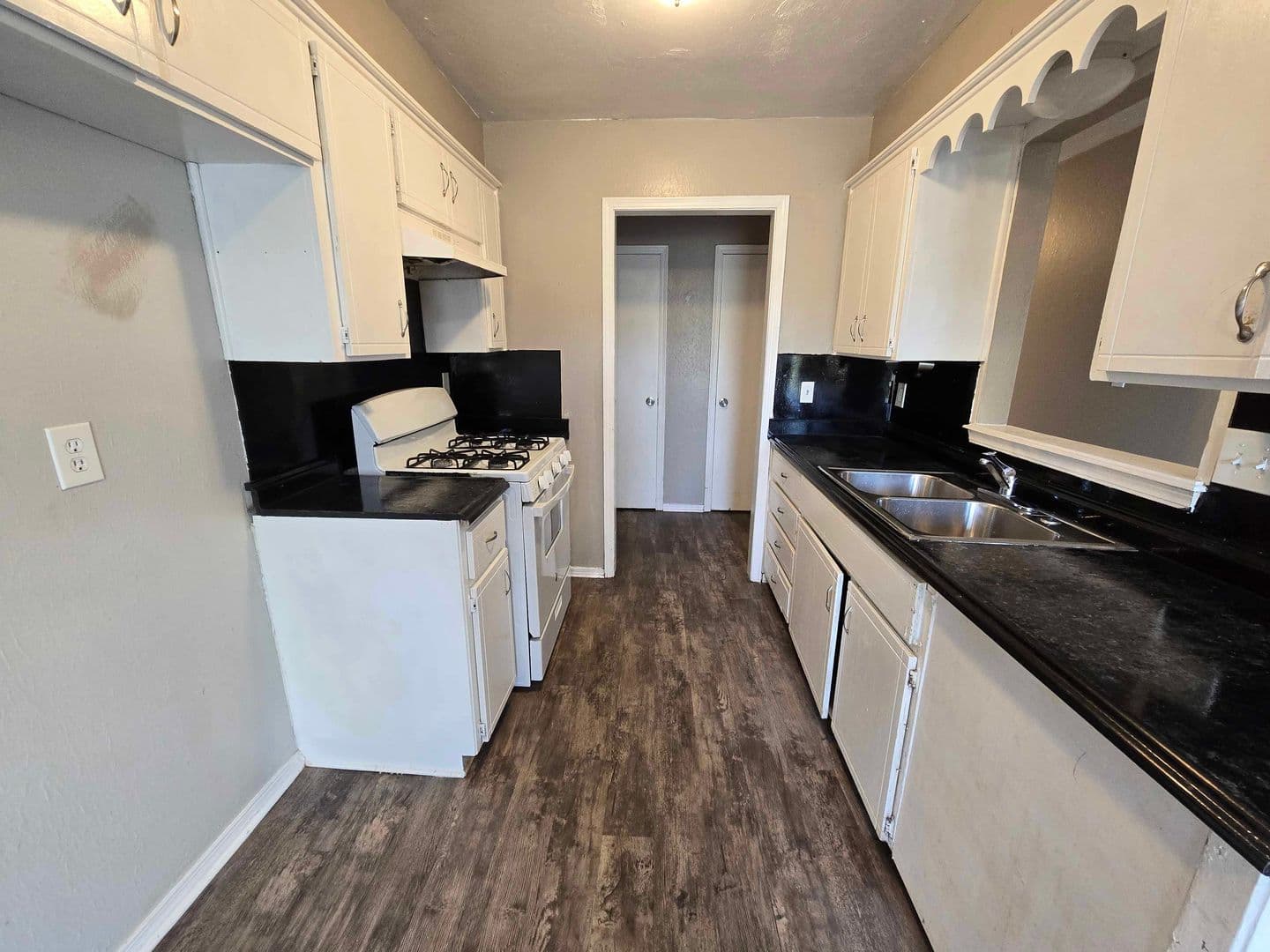 Oklahoma City House: 2500 SE 51st St