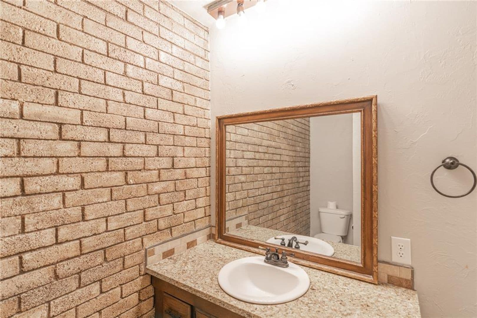 Oklahoma City House: 3326 Rock Creek Way