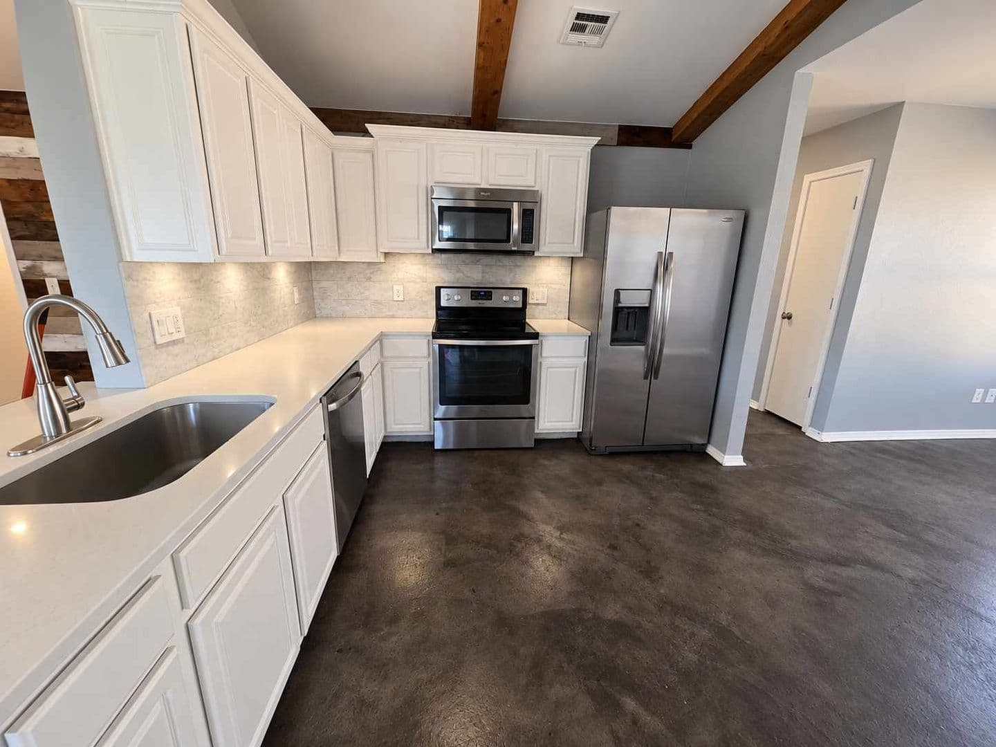 Edmond House: 2801 NW 186th St