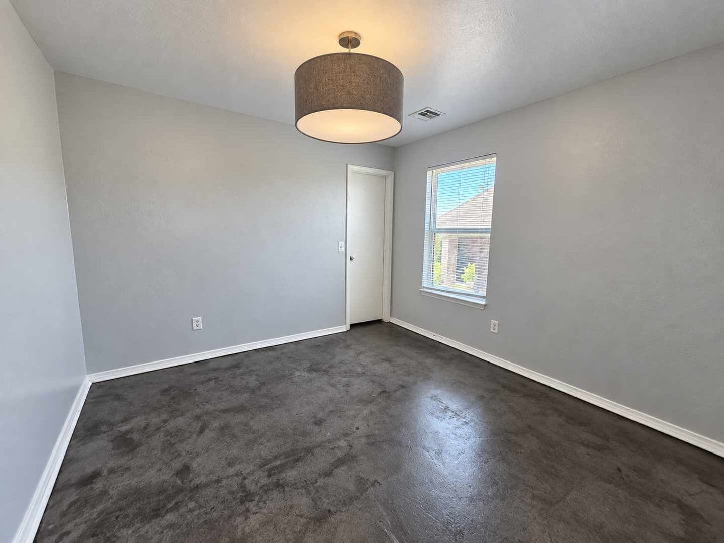 Edmond House: 2801 NW 186th St