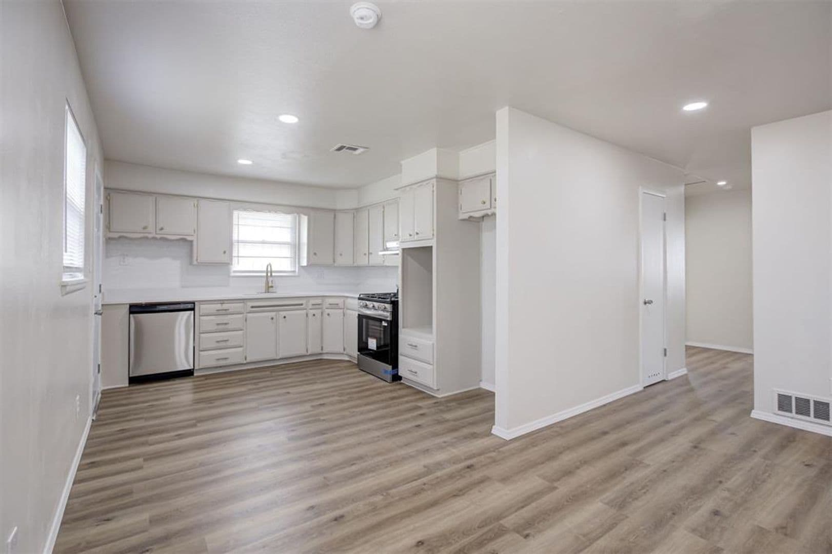 Oklahoma City House: 2741 SW 60th St
