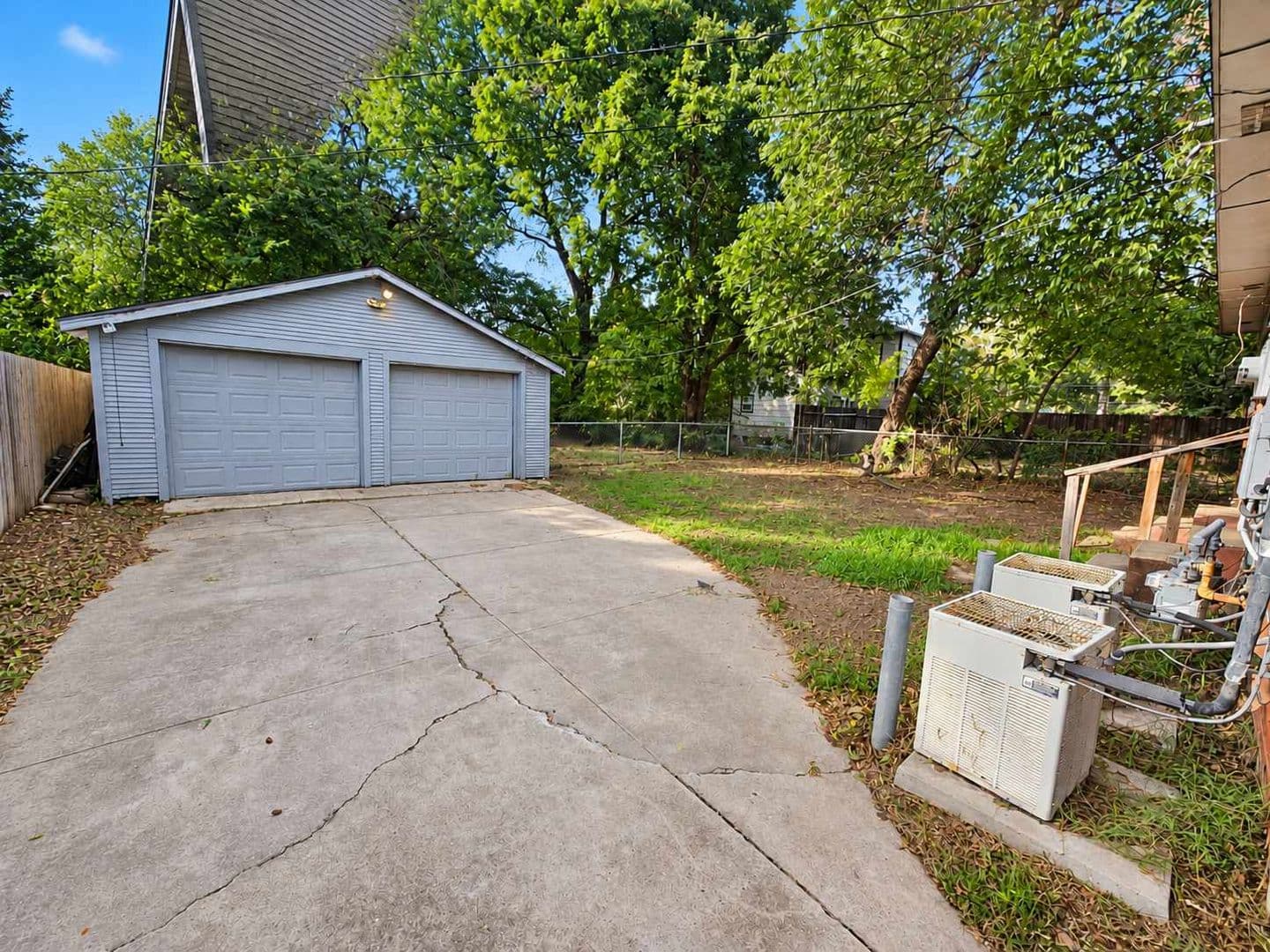 Oklahoma City House: 2436 NW 16th Street