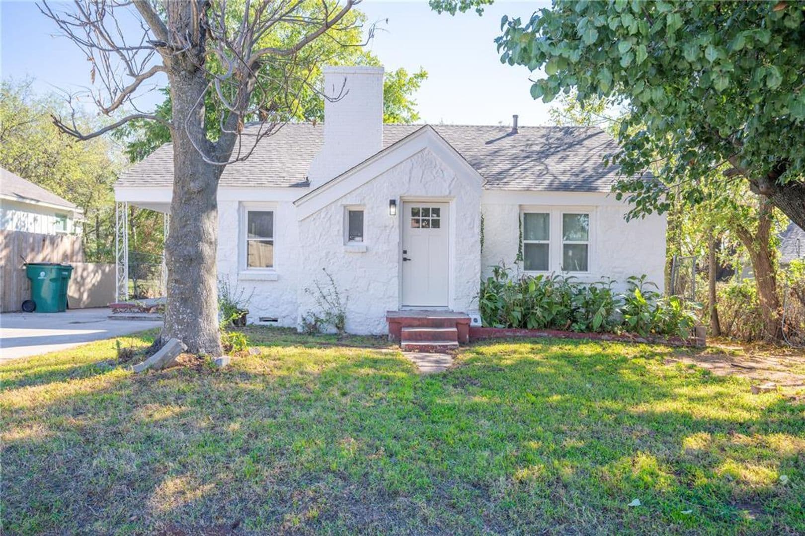Oklahoma City House: 1504 N Magnolia St