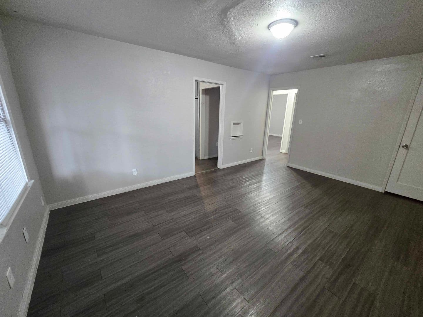 Midwest City House: 515 E Indian Drive