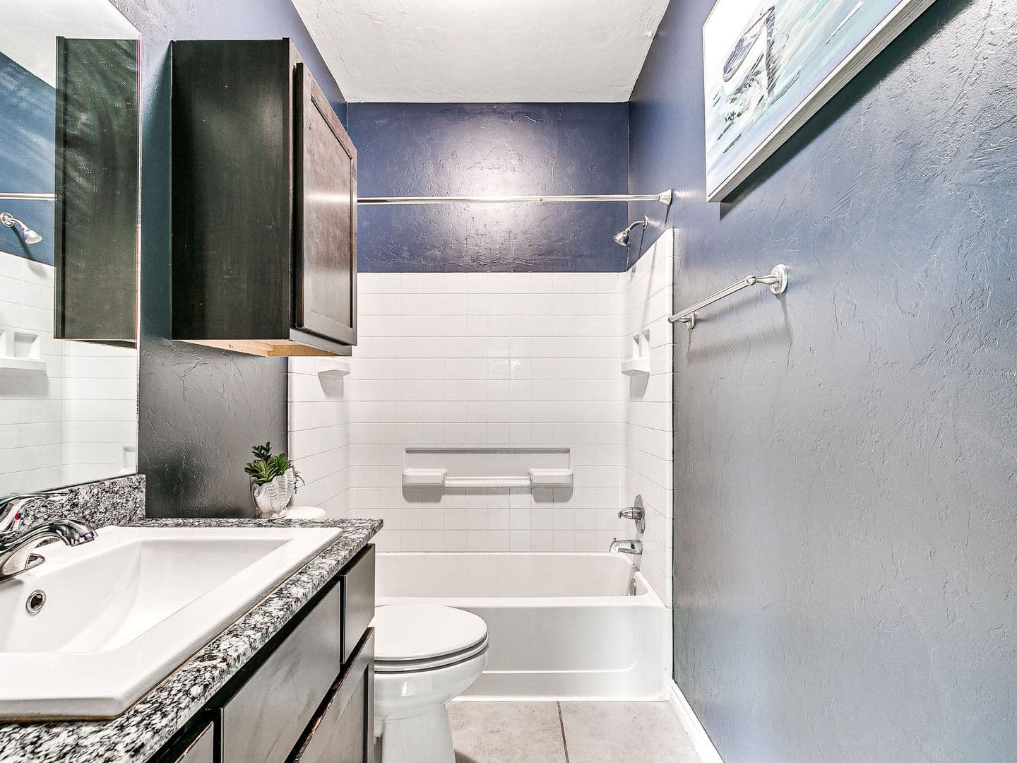 Edmond House: 589 S Fretz Ave
