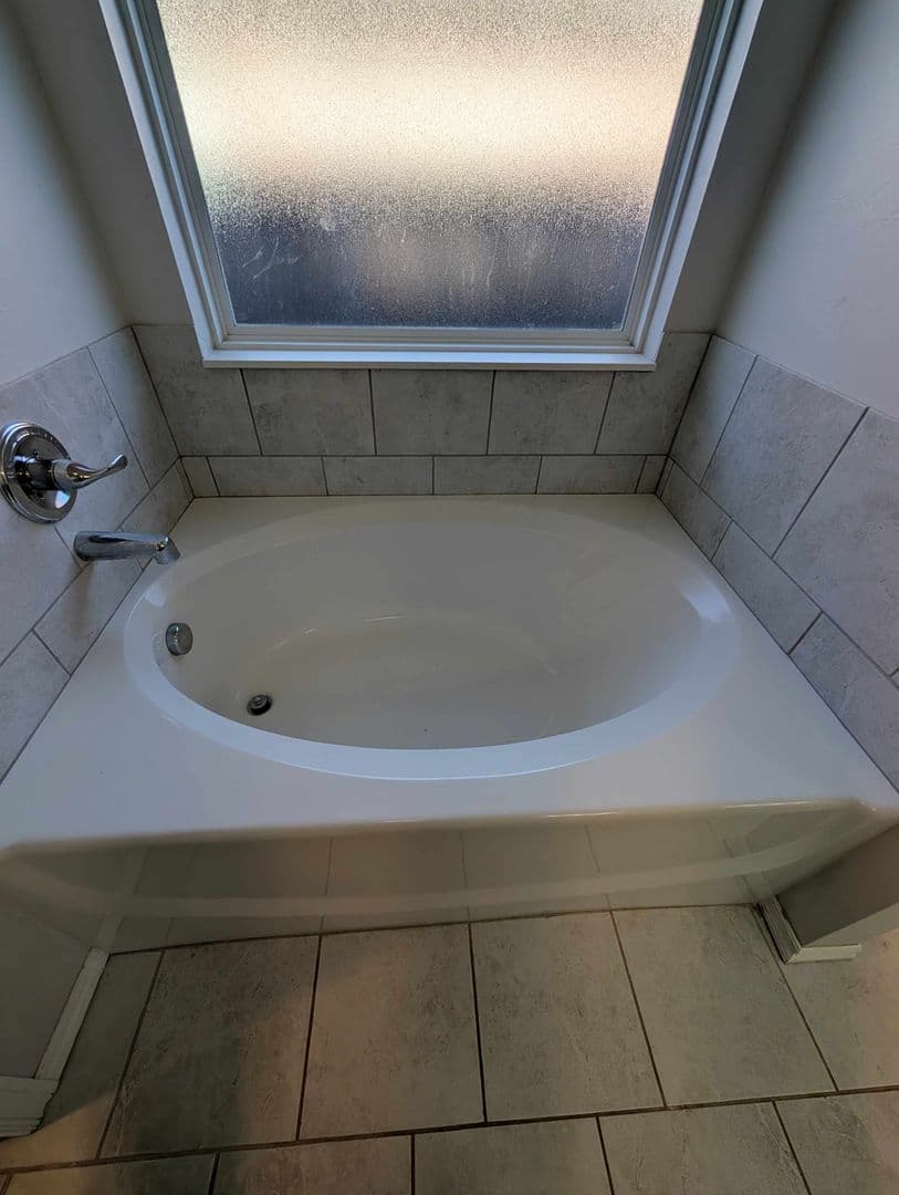 Edmond House: 6801 NW 155th Street