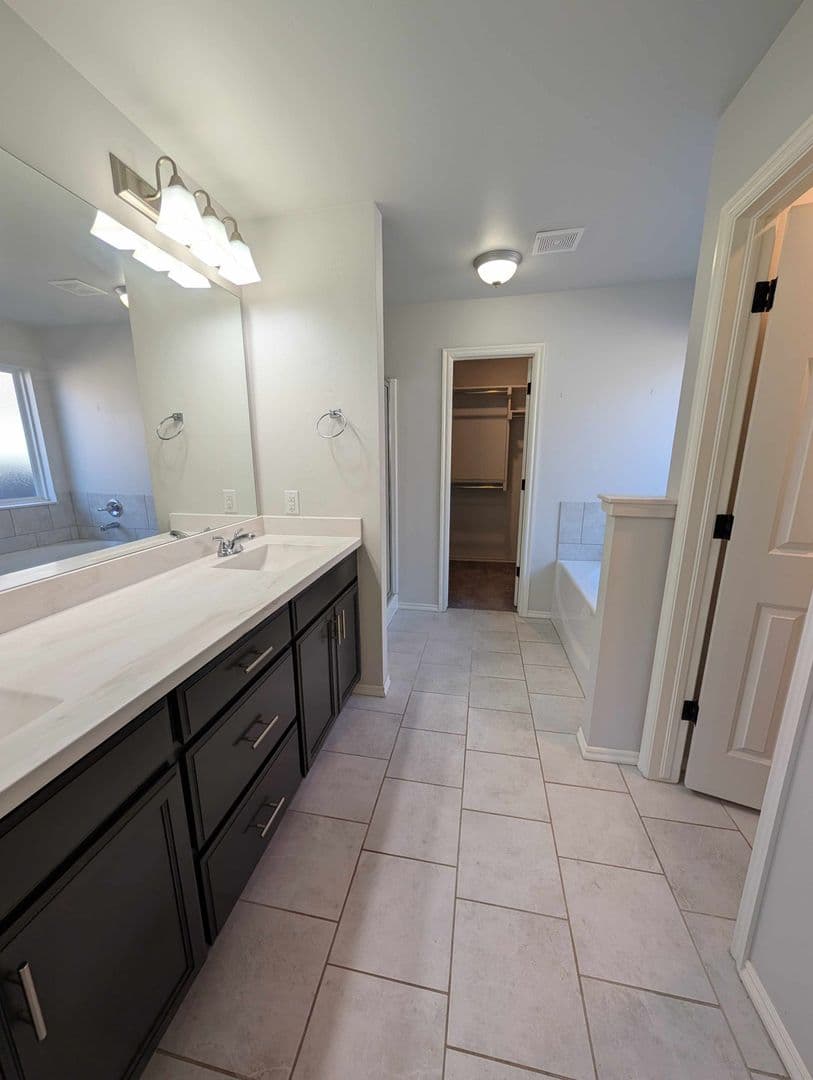 Edmond House: 6801 NW 155th Street