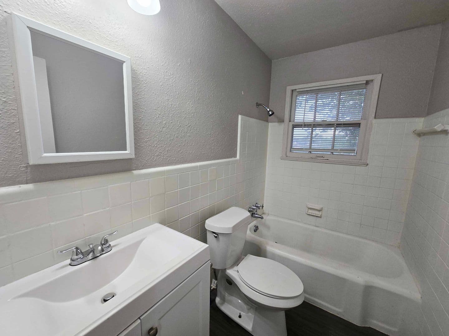 Midwest City House: 515 E Indian Drive