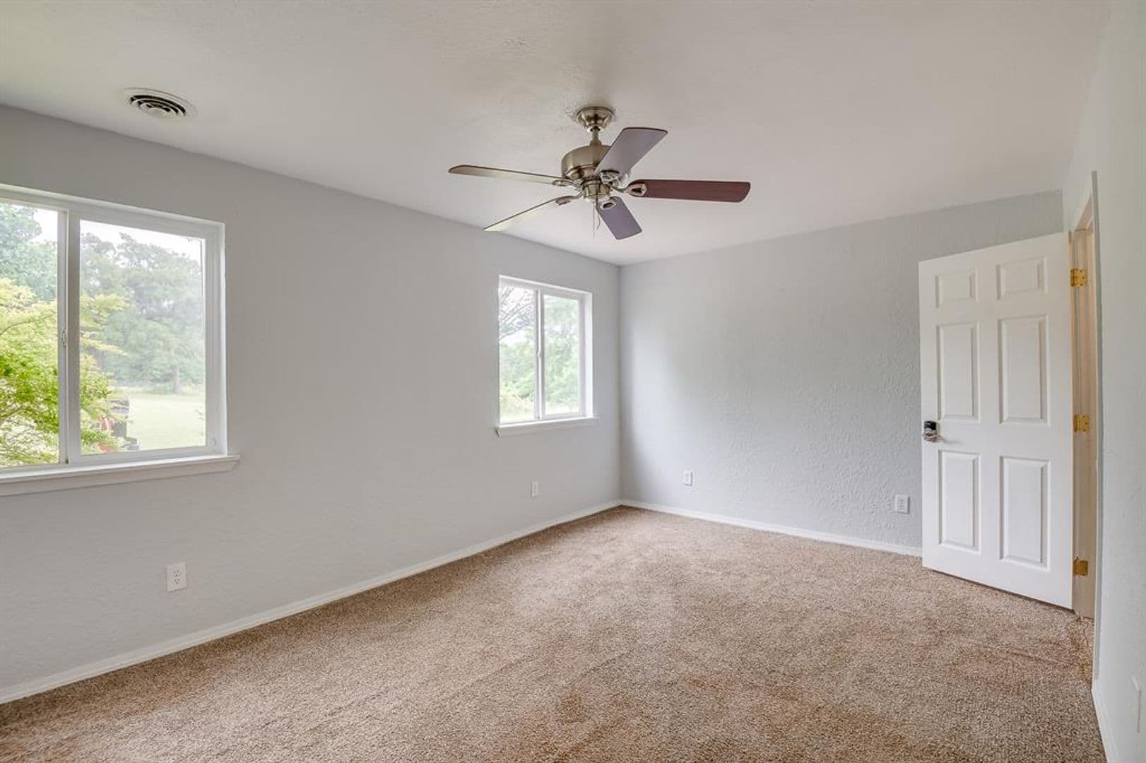 Harrah House: 331743 E 1020 Rd