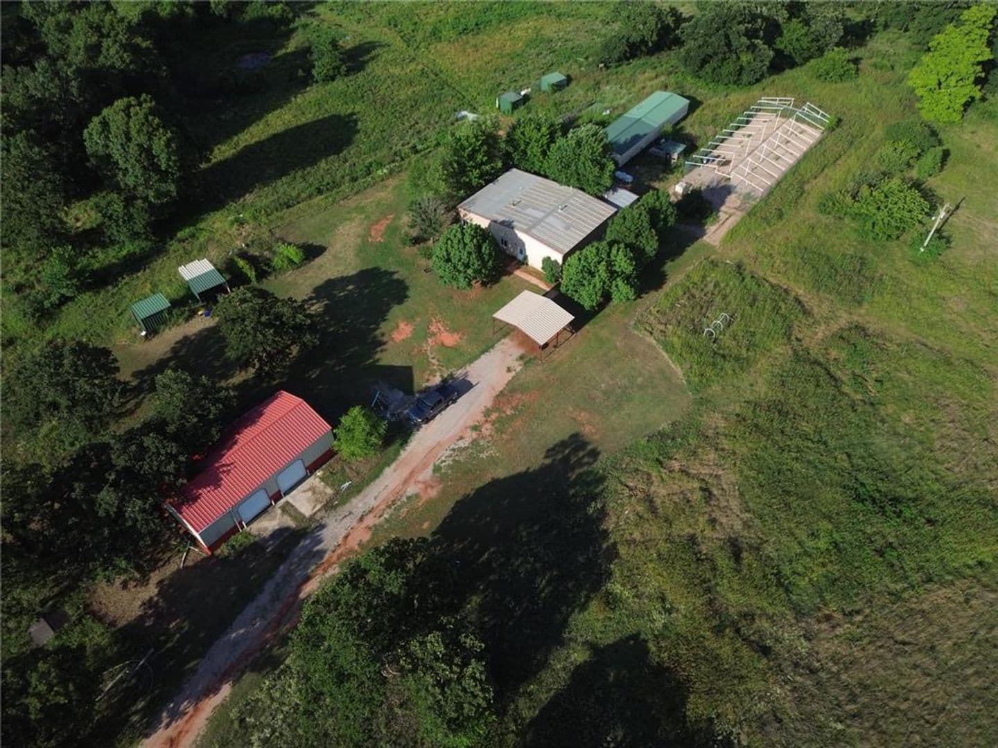 Harrah House: 331743 E 1020 Rd
