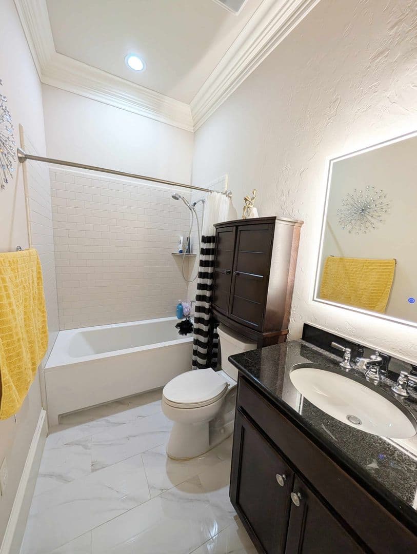 Oklahoma City House: 221 N Geary Ave