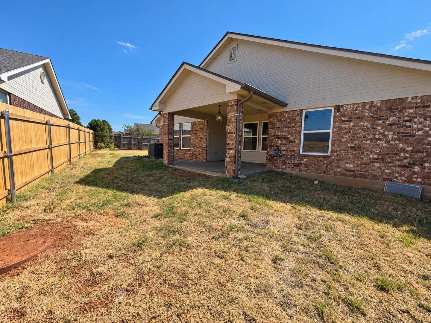 Edmond House: 2801 NW 186th St
