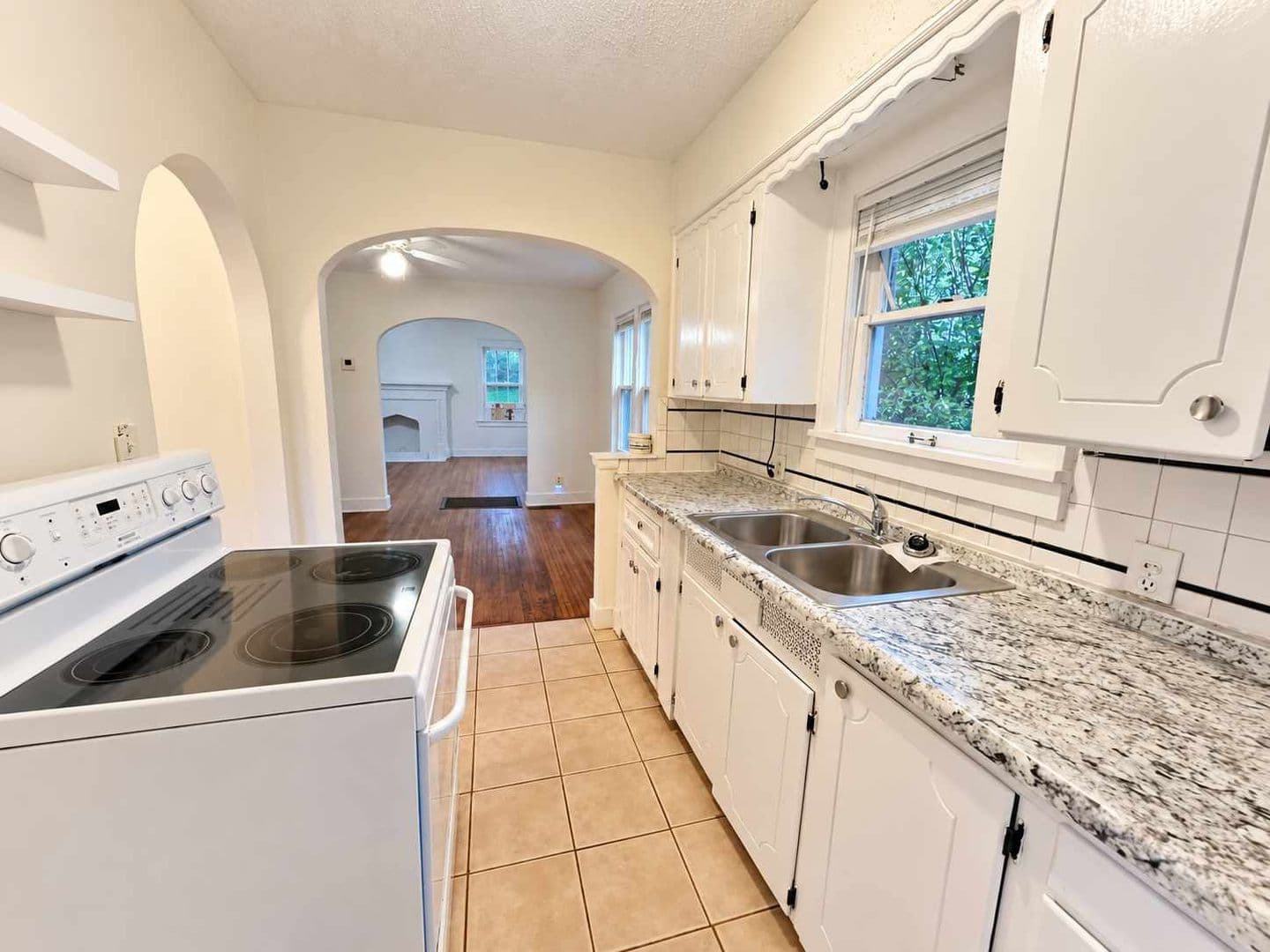 Oklahoma City House: 1136 N Villa Ave