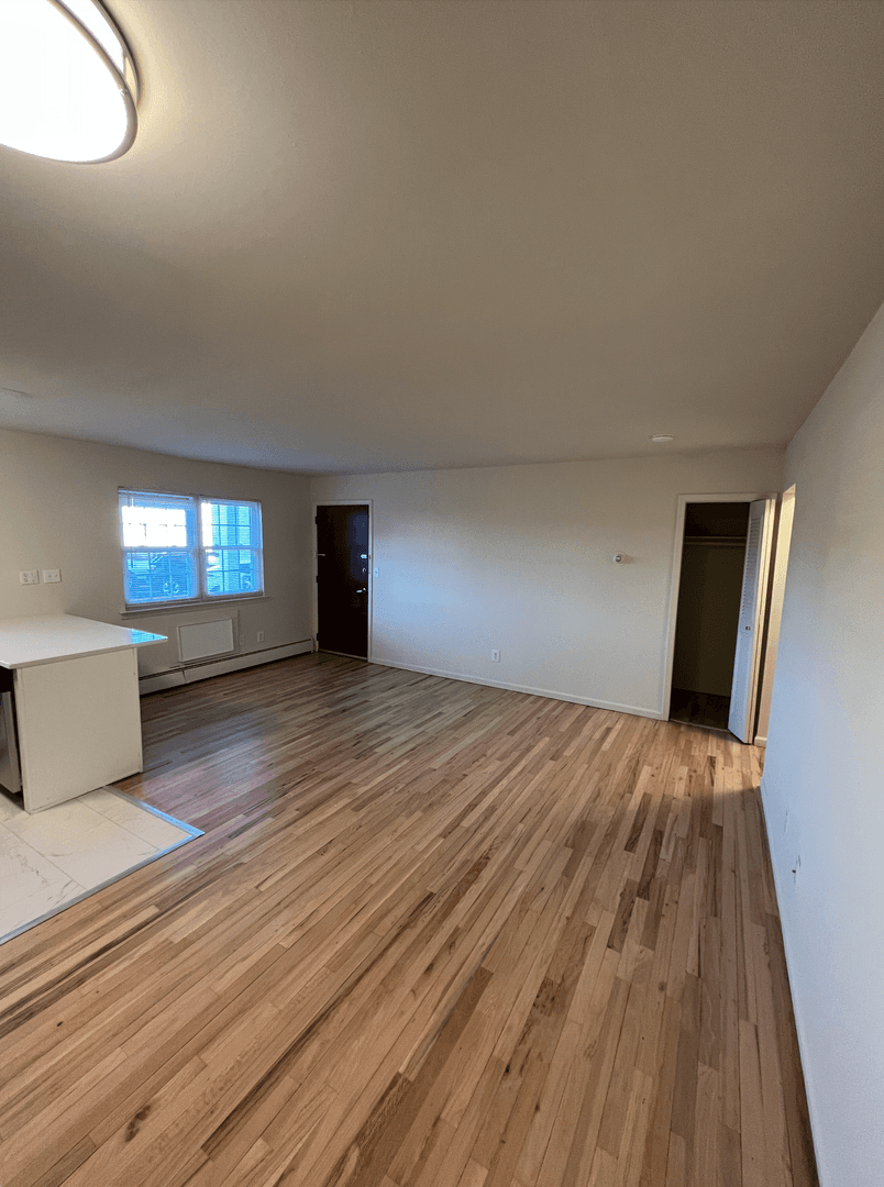 Belmar Apartment: 104 5th Ave