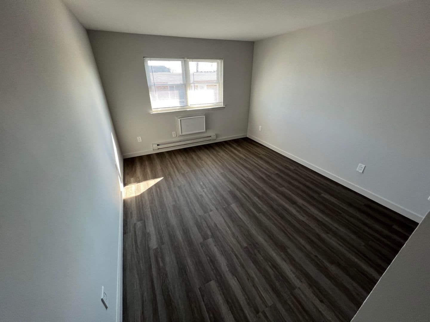 Asbury Park Apartment: 1010 Grand Ave