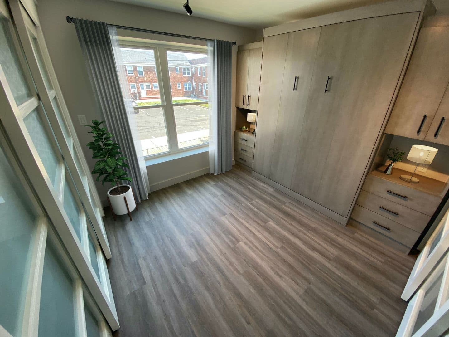 Long Branch Apartment: 333 Ocean Blvd