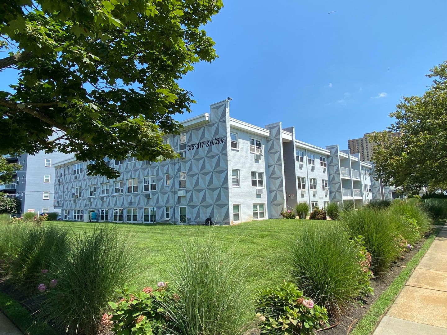 Asbury Park Apartment: 8th Ave