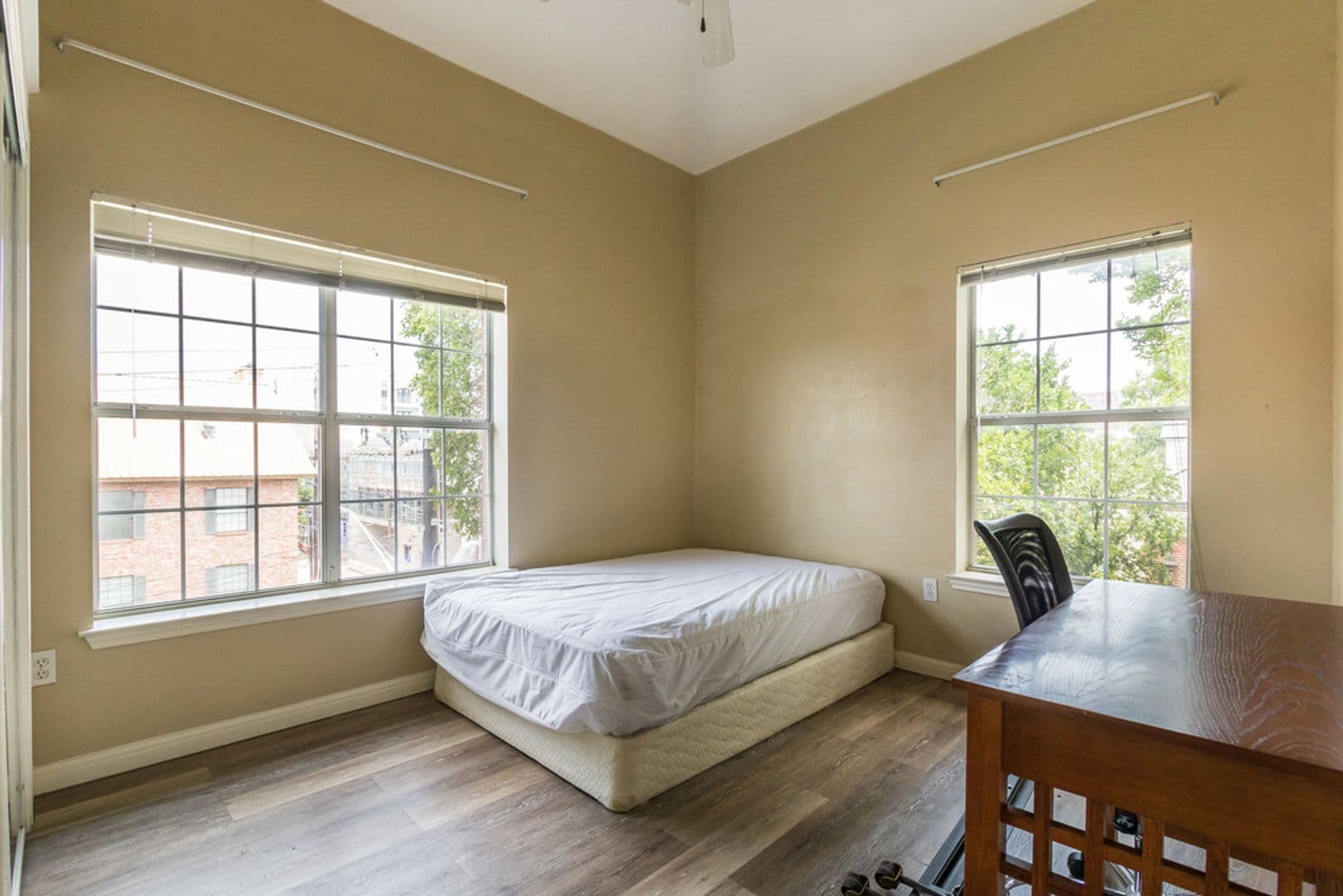 Austin House: 1023 W 24th Street #903