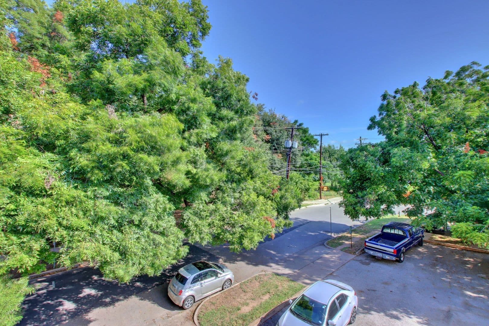 Austin Apartment: 1725 Toomey Rd