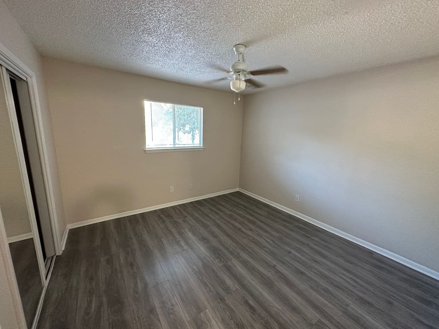 Austin Apartment: 1725 Toomey Rd
