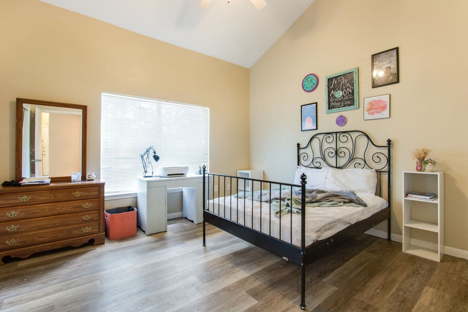 Austin House: 1023 W 24th Street #903