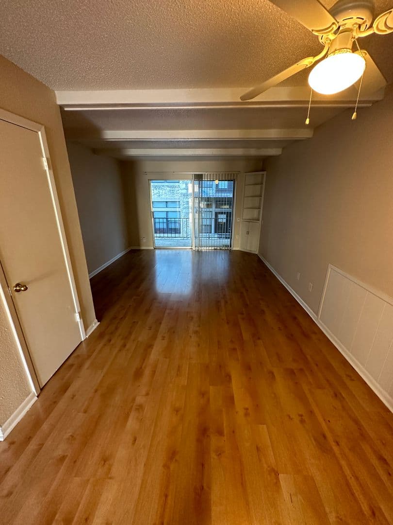 Austin Apartment: 1725 Toomey Rd