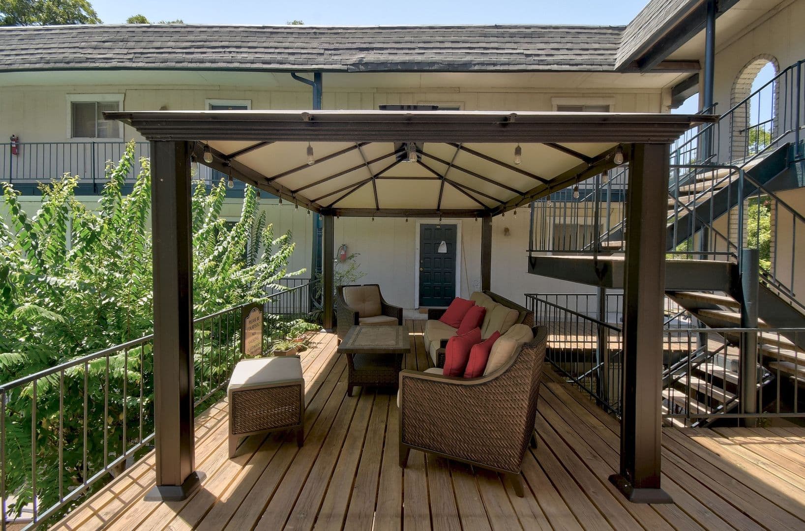 Austin Apartment: 1725 Toomey Rd